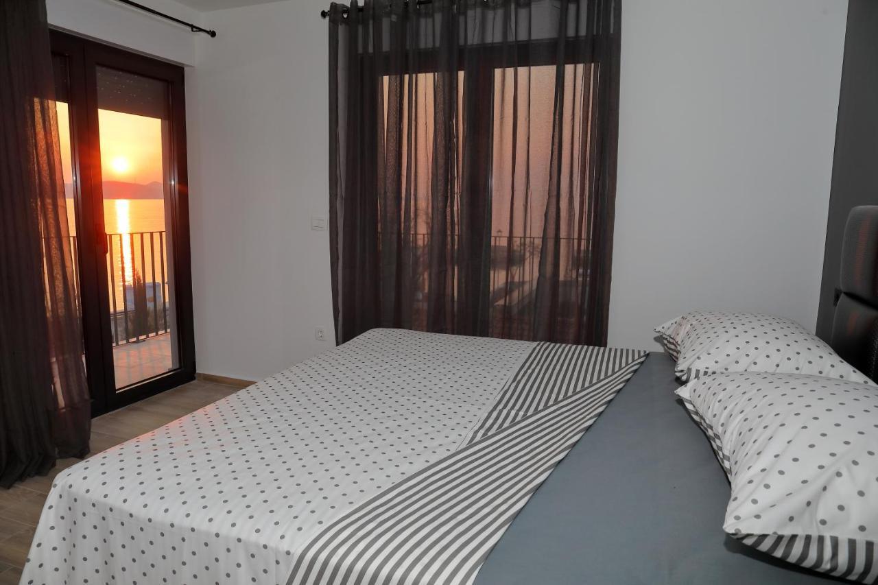 Apartmani More บาร์บินเย ภายนอก รูปภาพ