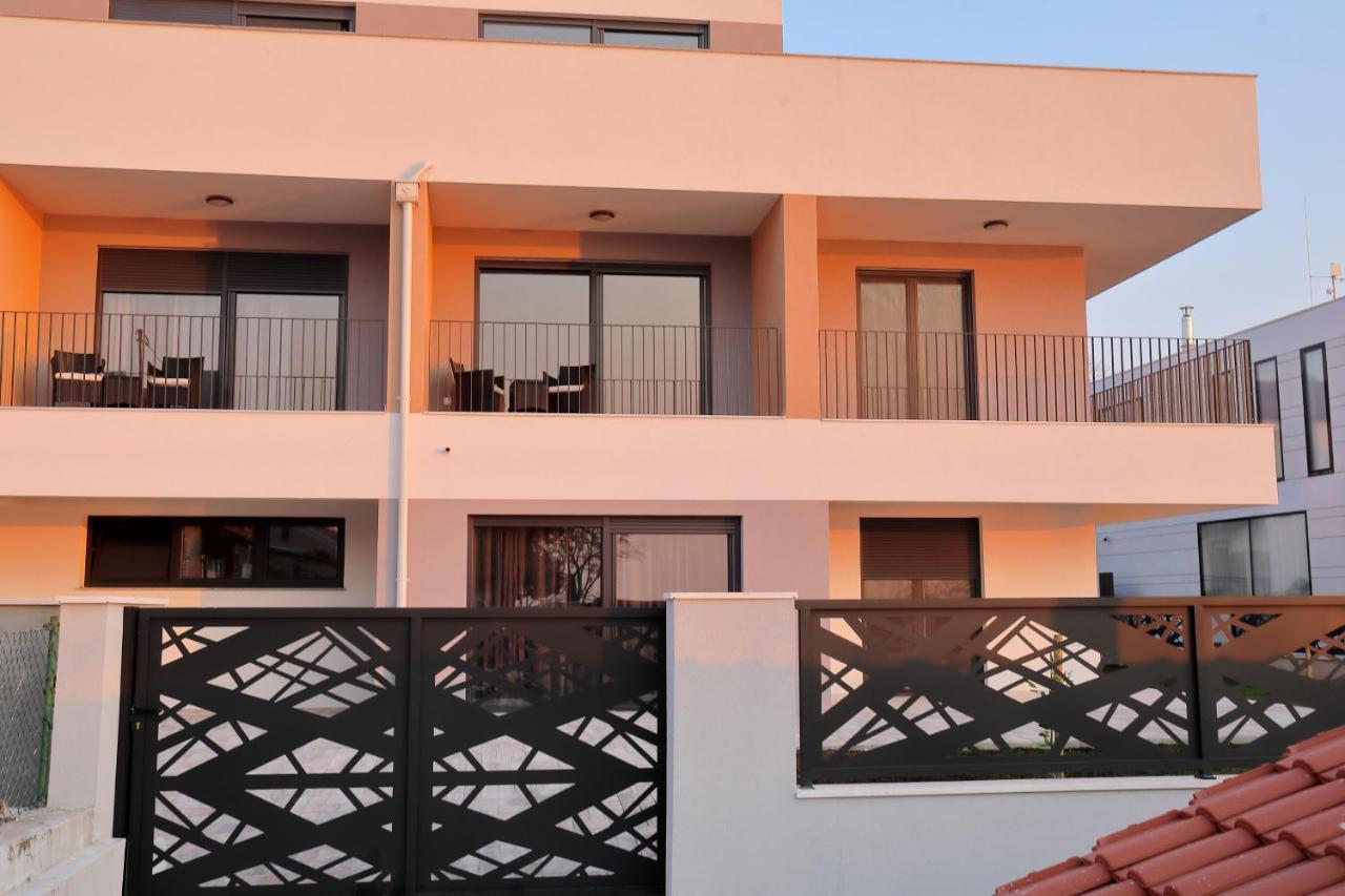Apartmani More บาร์บินเย ภายนอก รูปภาพ